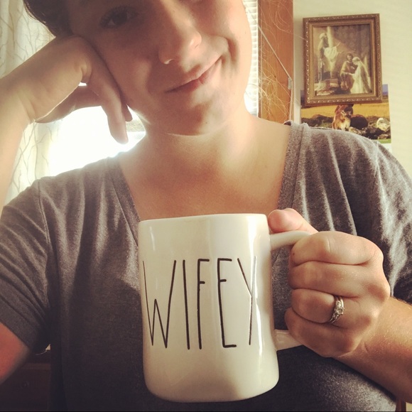 Meet your Posher, Allie - Picture 1 of 1